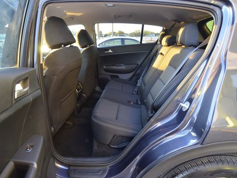 Used 2020 Kia Sportage LX image 21