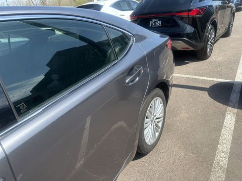 Used 2013 Lexus ES 350 w/ Luxury Pkg FWD image 8