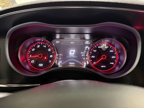 Used 2018 Dodge Charger SXT Plus w/ Beats Audio Group RWD image 5