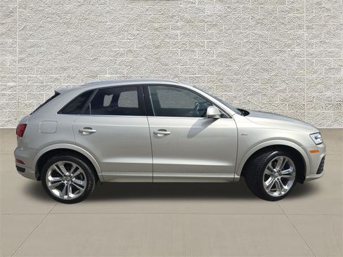 Used 2016 Audi Q3 2.0T Prestige AWD/4WD image 8