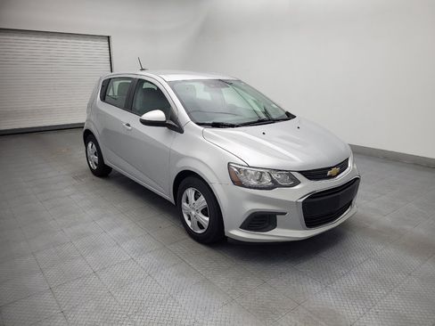 Used 2020 Chevrolet Sonic LT FWD image 13