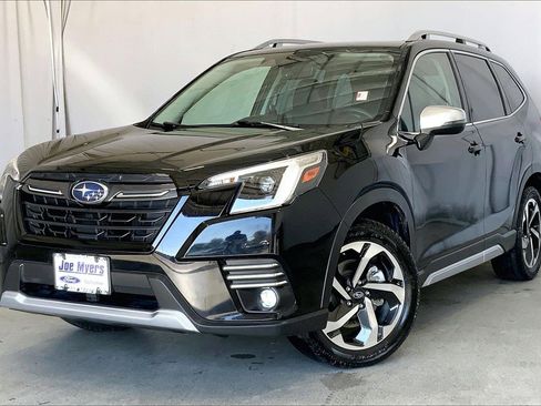 Used 2022 Subaru Forester Touring w/ Popular Package #3 image 12