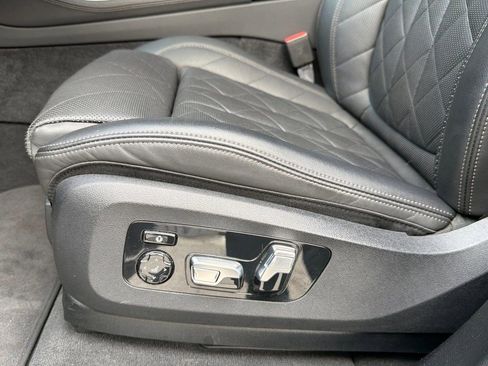Used 2023 BMW X5 xDrive40i w/ M Sport Package AWD/4WD image 15
