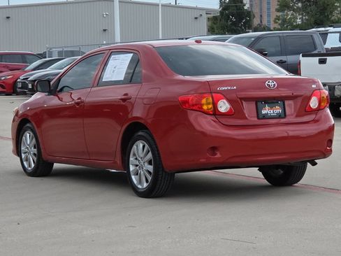 Used 2010 Toyota Corolla LE w/ All Weather Guard Pkg FWD image 4