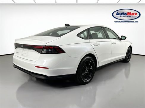 Used 2025 Honda Accord SE image 2