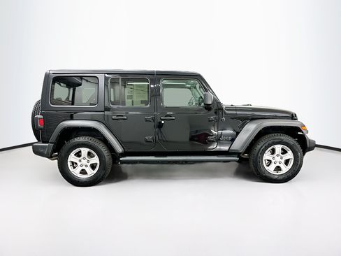 Used 2022 Jeep Wrangler Unlimited Sport AWD/4WD image 10