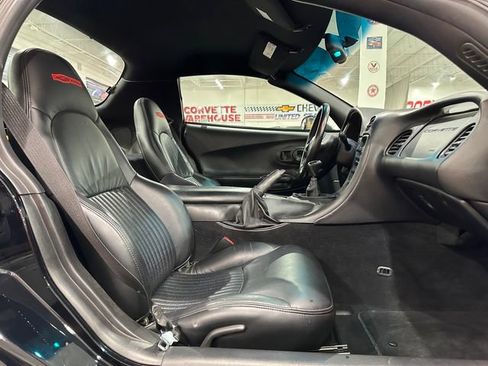 Used 2001 Chevrolet Corvette Z06 w/ Memory Pkg RWD image 9