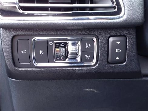 New 2022 Lincoln Navigator 4WD image 39