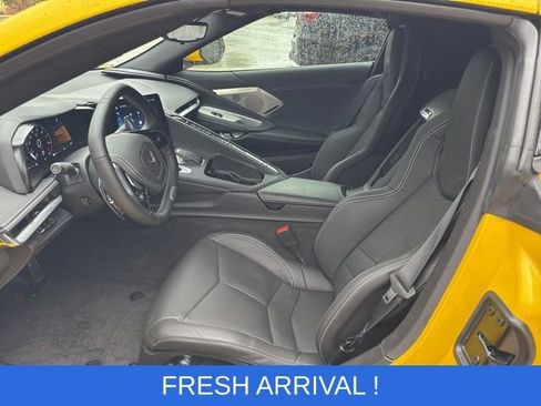 Used 2025 Chevrolet Corvette Z06 RWD image 2