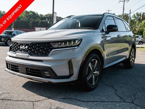 Used 2023 Kia Sorento EX w/ Panoramic Sunroof Package FWD image 3