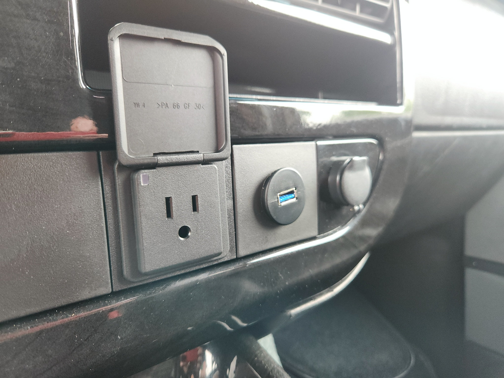 Used 2023 GMC Savana 2500 Extended RWD image 35
