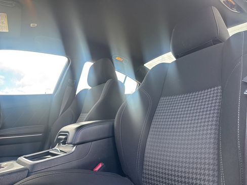 Used 2023 Dodge Charger SXT image 39