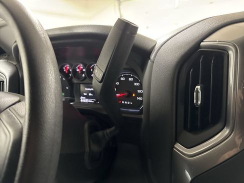 Used 2025 Chevrolet Silverado 1500 Custom Trail Boss w/ LPO, Dark Essentials Package AWD/4WD image 17
