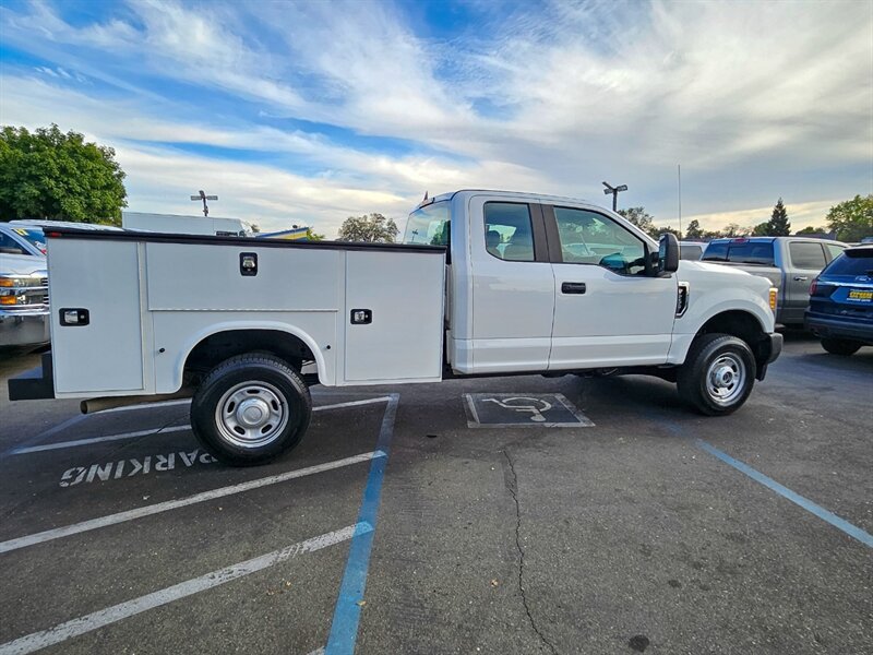 Used 2017 Ford F250 XL AWD/4WD image 9