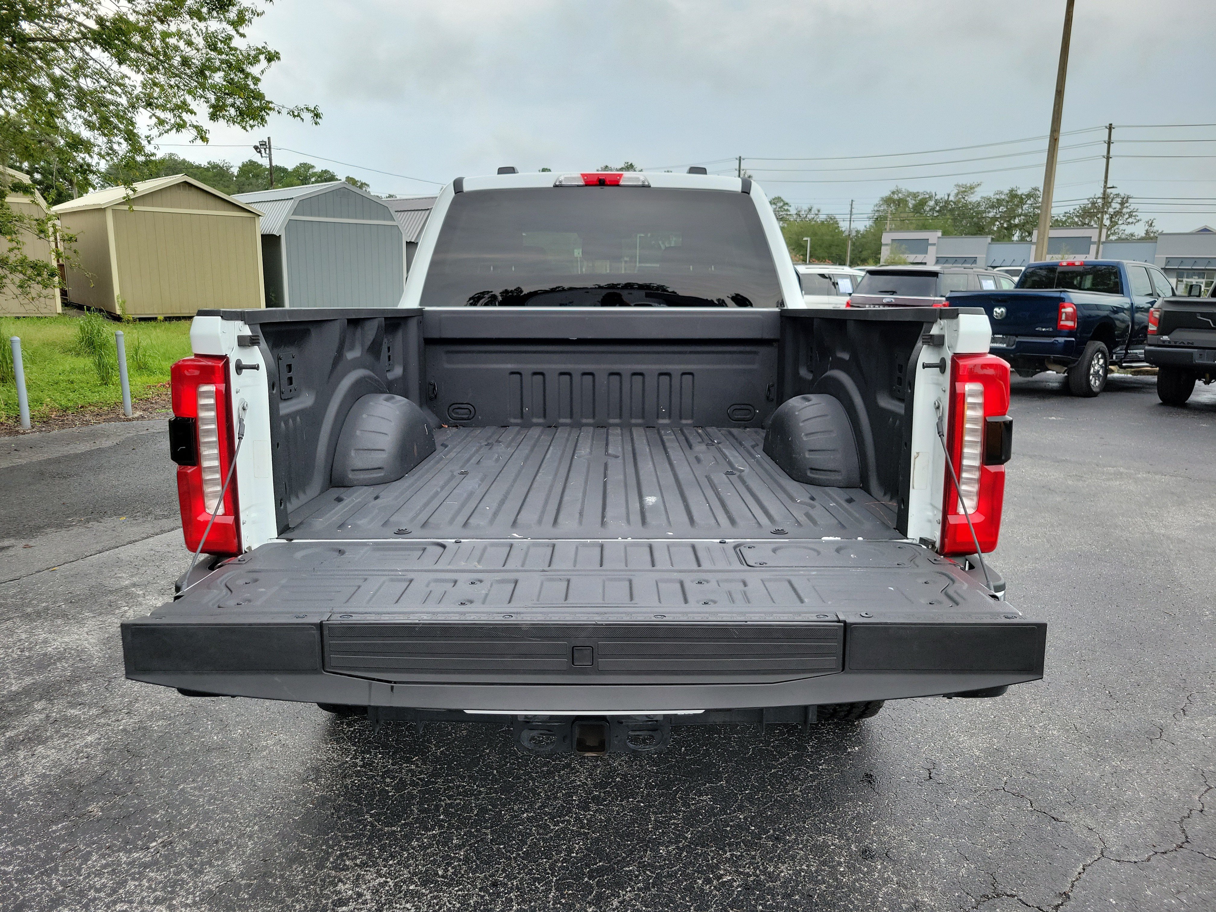 Used 2025 Ford F350 Lariat AWD/4WD image 23