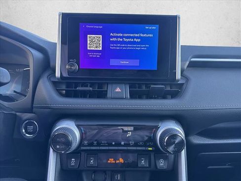 Used 2025 Toyota RAV4 XLE image 16