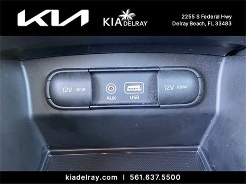 Used 2017 Kia Sorento EX image 22