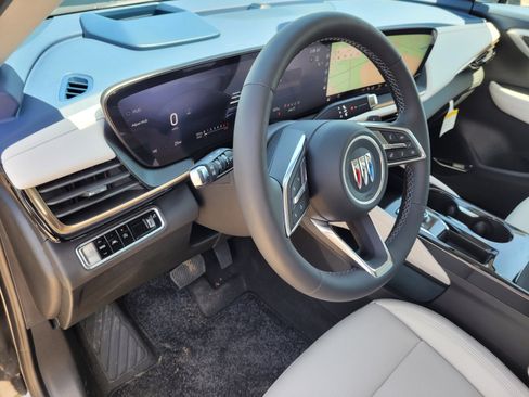 New 2025 Buick Envision Avenir image 8