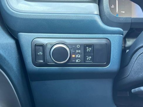 Used 2025 Ford Maverick XL w/ Equipment Group 102A AWD/4WD image 33