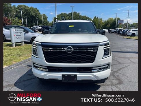 Certified 2025 Nissan Armada Platinum Reserve AWD/4WD image 6