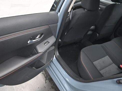 New 2025 Nissan Sentra SR image 17