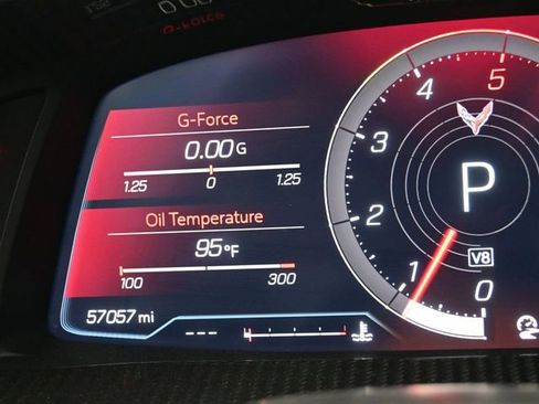 Used 2021 Chevrolet Corvette Stingray Premium Conv w/ Z51 Performance Package RWD image 18