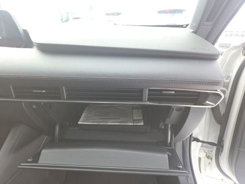 Used 2024 MAZDA MAZDA3 s image 31