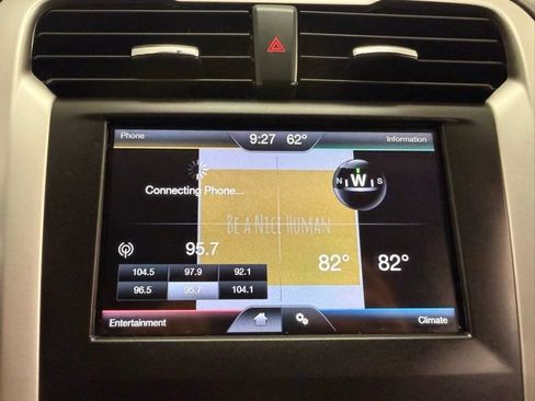 Used 2016 Ford Fusion SE image 20