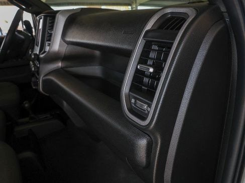 Used 2024 RAM 2500 Tradesman w/ Chrome Appearance Group AWD/4WD image 34