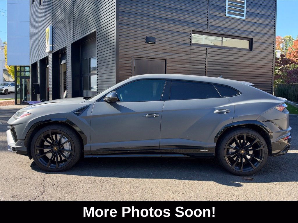Used 2023 Lamborghini Urus S AWD/4WD image 2