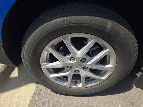 Used 2024 Chevrolet Equinox LT AWD/4WD image 5