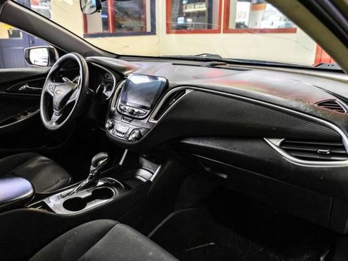 Used 2022 Chevrolet Malibu LS w/ LPO, Floor Liner Package image 12