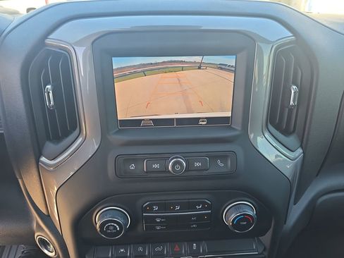 Used 2023 Chevrolet Silverado 1500 Custom image 23