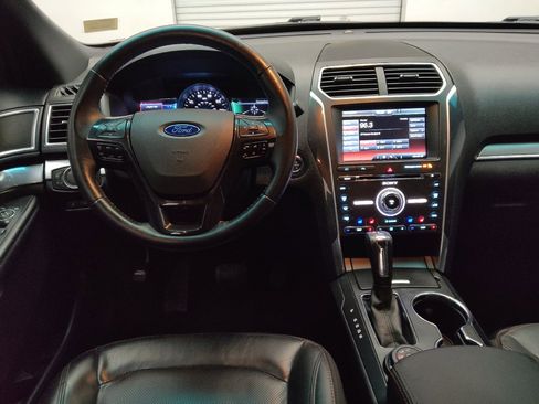 Used 2016 Ford Explorer Sport w/ Equipment Group 401A AWD/4WD image 22