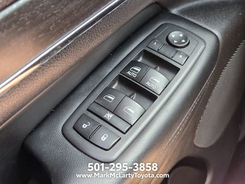 Used 2018 Jeep Grand Cherokee Limited AWD/4WD image 27