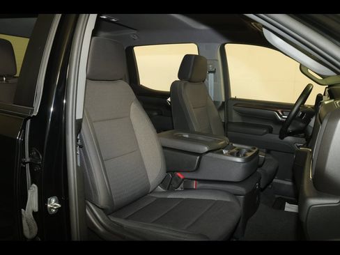 Used 2024 Chevrolet Silverado 1500 LT AWD/4WD image 32