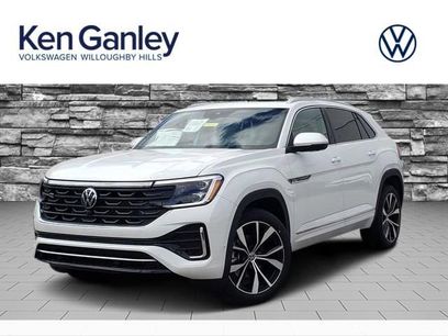 New 2026 Volkswagen Atlas Cross Sport SEL Premium R-Line