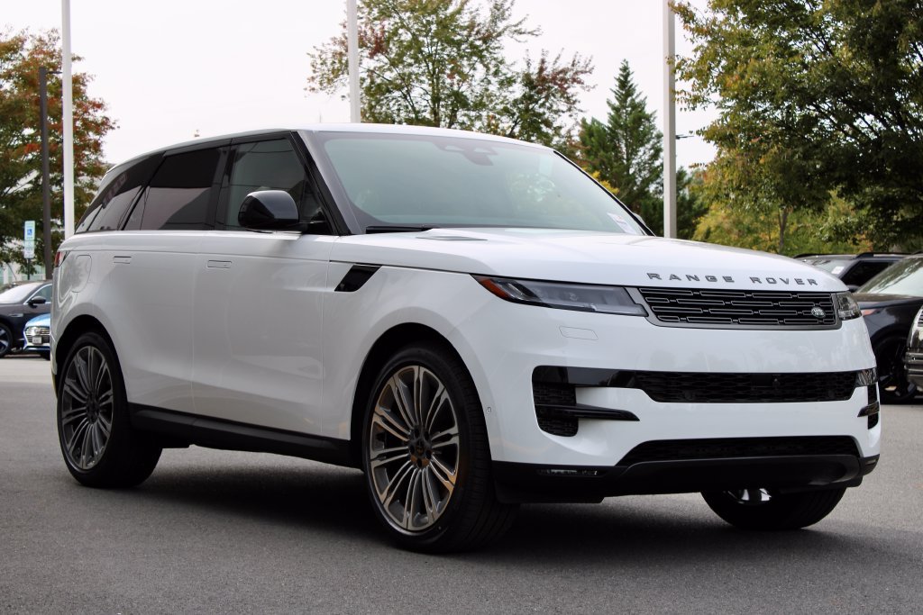 New 2027 Land Rover Range Rover Sport SE AWD/4WD image 2