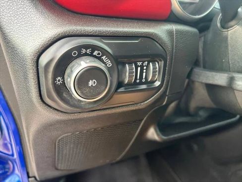 Certified 2018 Jeep Wrangler Rubicon AWD/4WD image 27