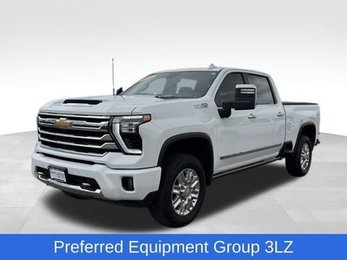Used 2024 Chevrolet Silverado 2500 High Country w/ High Country Premium Package AWD/4WD image 1