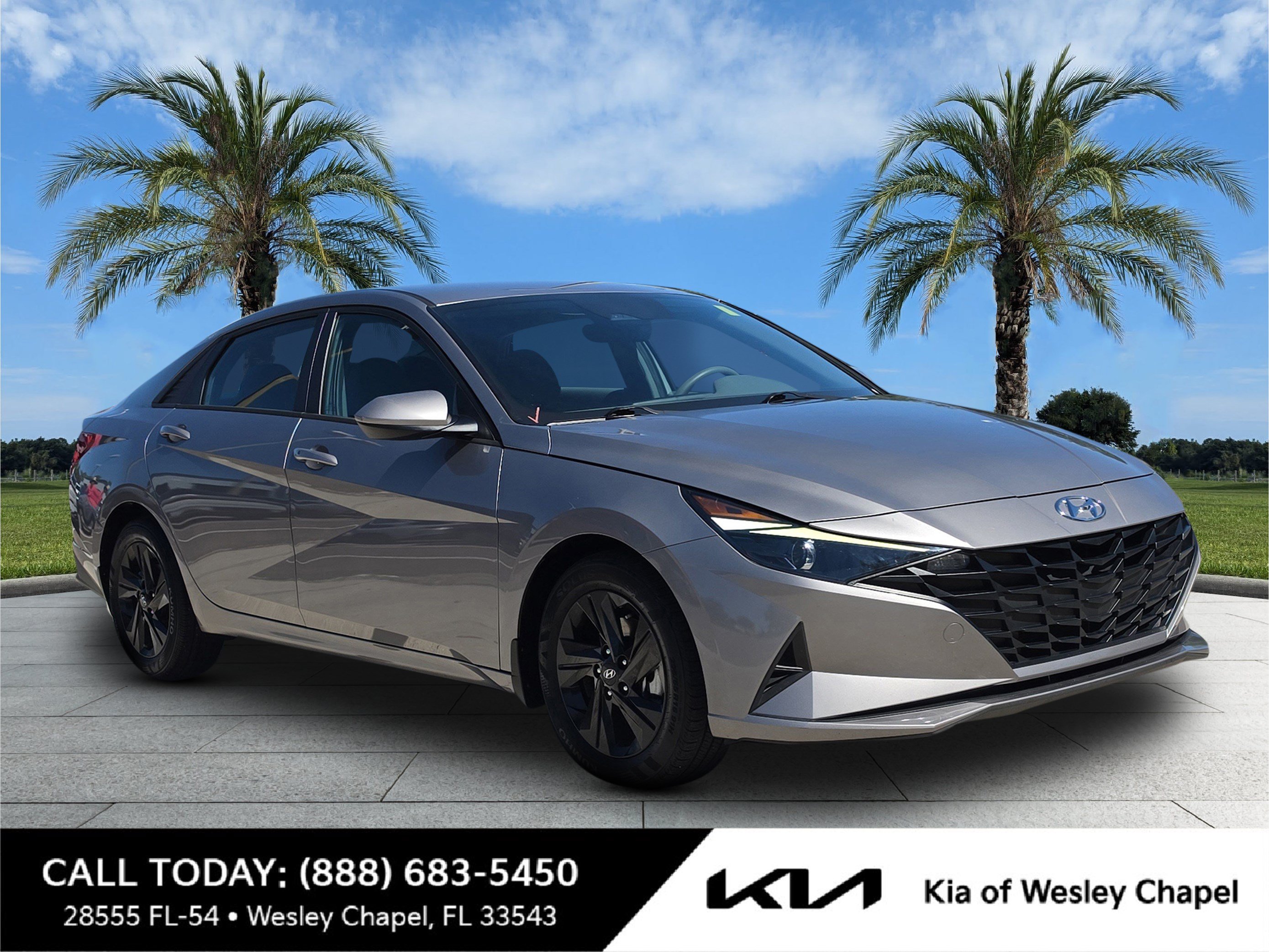 Used 2023 Hyundai Elantra SEL FWD image 1