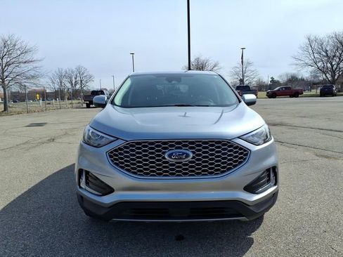 Certified 2023 Ford Edge SEL w/ Convenience Package AWD/4WD image 2