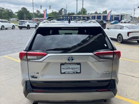 Used 2022 Toyota RAV4 XSE AWD/4WD image 6