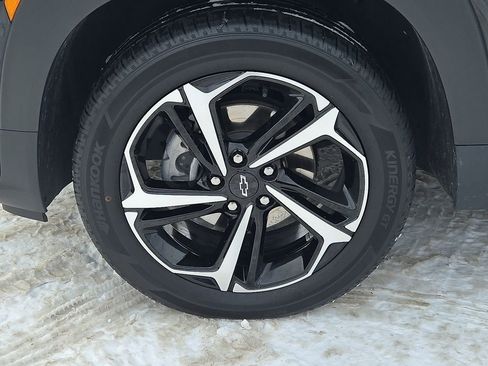 Used 2023 Chevrolet TrailBlazer RS w/ Convenience Package image 12