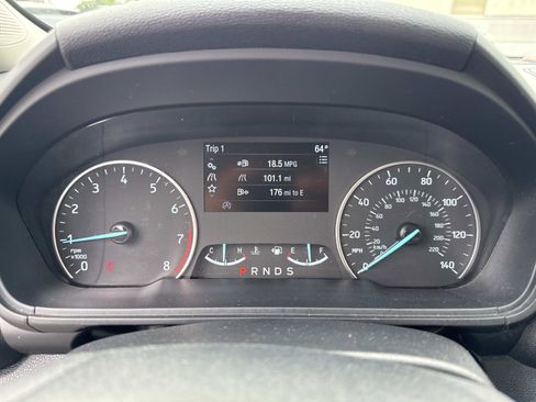 Used 2018 Ford EcoSport SE w/ SE Convenience Package image 18