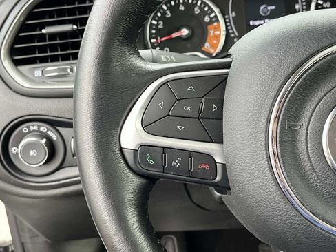 Used 2023 Jeep Renegade Latitude w/ Sun/Sound Group AWD/4WD image 28