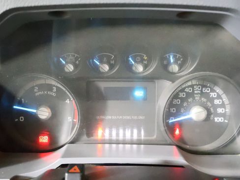 Used 2015 Ford F250 XL w/ Power Equipment Group image 38