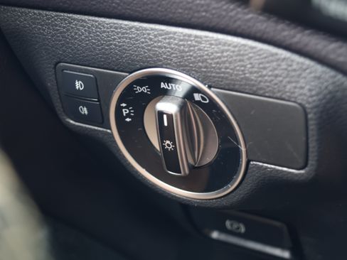 Used 2018 Mercedes-Benz GLA 250 image 15