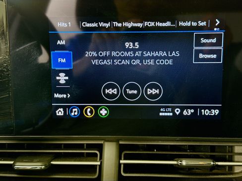 Used 2024 Chevrolet Trax LS FWD image 17