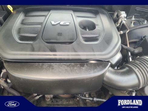Used 2017 Jeep Grand Cherokee Limited AWD/4WD image 22